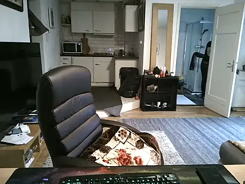 mihaimichael online show from February 22, 2025, 3:14 pm