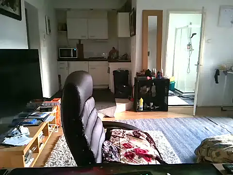 mihaimichael online show from February 27, 2025, 9:11 am