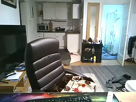 mihaimichael online show from March 4, 2025, 10:24 am
