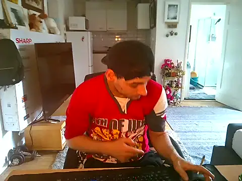 mihaimichael online show from October 22, 2025, 12:16 pm