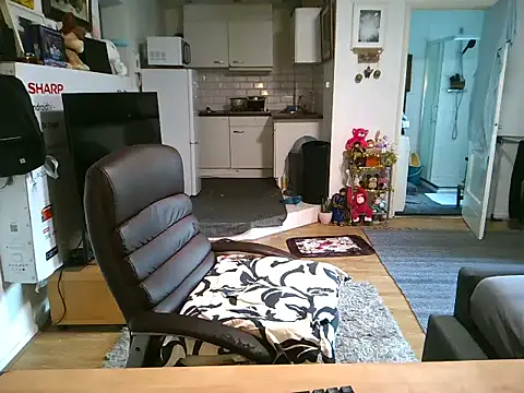 mihaimichael online show from October 30, 2025, 2:51 pm