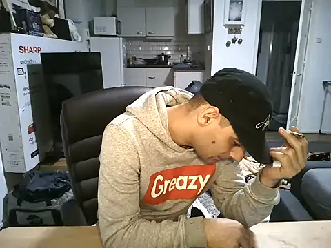 mihaimichael online show from November 3, 2025, 10:53 pm