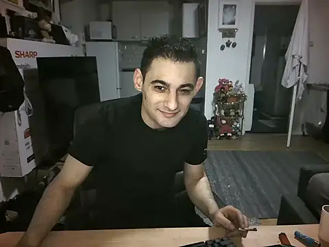 mihaimichael online show from November 14, 2025, 11:57 pm