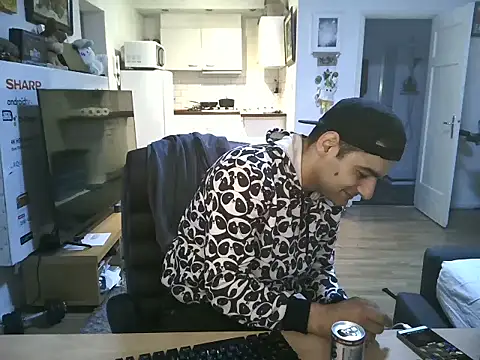 mihaimichael online show from November 30, 2025, 3:27 pm