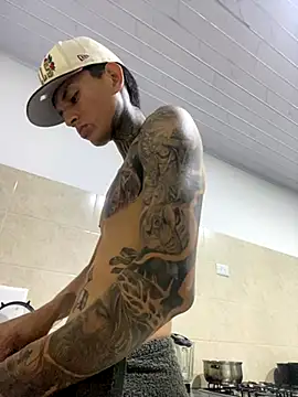 Herem369 online show from December 3, 2025, 1:35 am