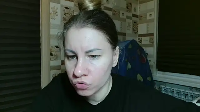 Snapshot of TherestlessKitty chatting on March 1, 2026, 10:12 pm TherestlessKitty online show from March 1, 2026, 10:12 pm