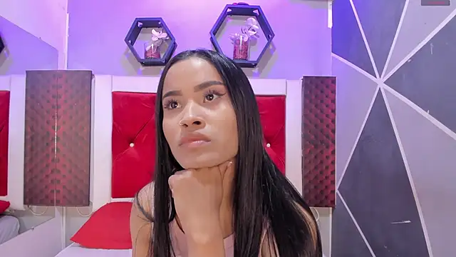 Karoll014 online show from December 1, 2025, 12:32 pm