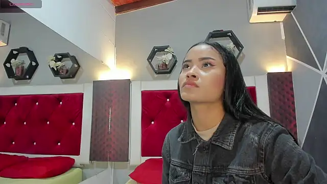 Karoll014 online show from March 5, 2026, 12:12 pm