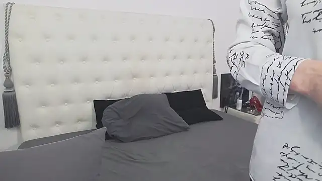 AlinaOnly online show from February 20, 2025, 11:20 am