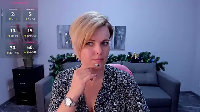 Snapshot of Julia_Wilsone chatting on January 4, 2025, 6:51 pm Julia Wilsone online show from January 4, 2025, 6:51 pm
