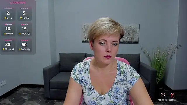 Snapshot of Julia_Wilsone chatting on January 24, 2025, 6:57 am Julia Wilsone online show from January 24, 2025, 6:57 am