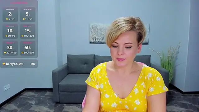 Snapshot of Julia_Wilsone chatting on February 6, 2025, 4:03 pm Julia Wilsone online show from February 6, 2025, 4:03 pm