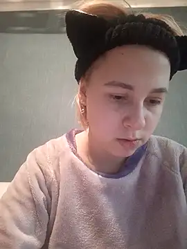 Snapshot of Gussie_Bridie chatting on March 1, 2025, 2:23 pm Gussie Bridie online show from March 1, 2025, 2:23 pm