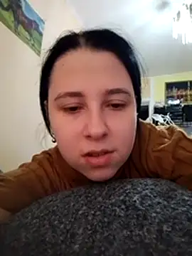 Snapshot of Gussie_Bridie chatting on October 22, 2025, 4:35 am Gussie Bridie online show from October 22, 2025, 4:35 am