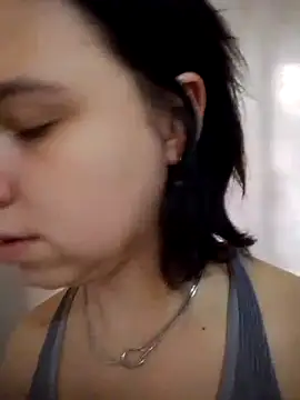 Snapshot of Gussie_Bridie chatting on October 23, 2025, 7:07 am Gussie Bridie online show from October 23, 2025, 7:07 am