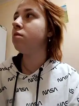 Snapshot of Gussie_Bridie chatting on November 14, 2025, 9:19 am Gussie Bridie online show from November 14, 2025, 9:19 am