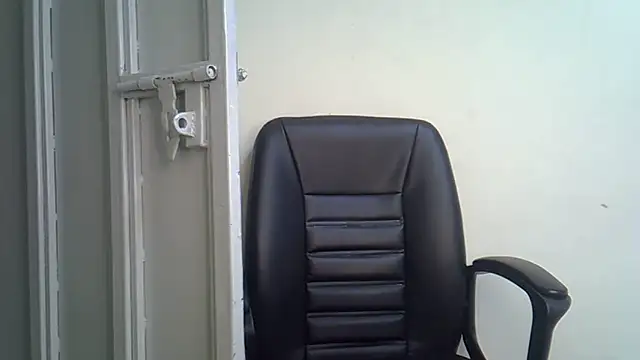 Snapshot of jeyberrie chatting on June 1, 2026, 8:54 pm jeyberrie online show from June 1, 2026, 8:54 pm