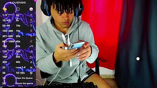 Snapshot of Ares_ttoter chatting on January 8, 2025, 2:14 pm Ares ttoter online show from January 8, 2025, 2:14 pm