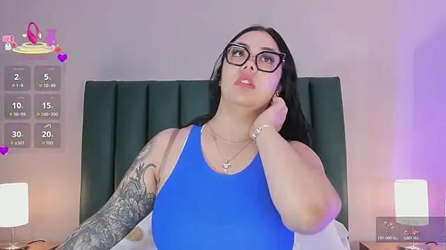 juicy led  online show from April 20, 2026, 11:13 am