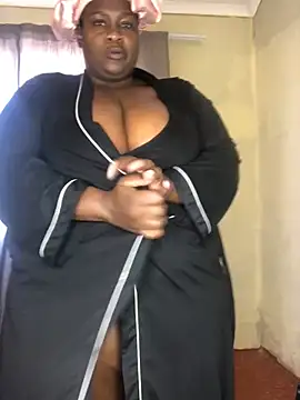 Snapshot of bustytitsxxx chatting on June 11, 2026, 8:01 am bustytitsxxx online show from June 11, 2026, 8:01 am