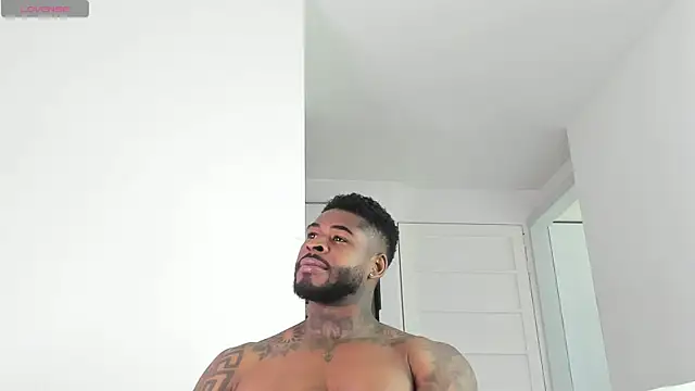 Snapshot of Makonneen chatting on July 8, 2026, 2:10 pm Makonneen online show from July 8, 2026, 2:10 pm