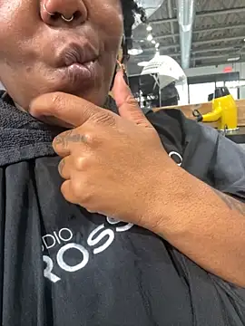 Goddess Nafeesha online show from October 30, 2025, 5:24 pm