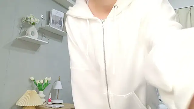 Sayuringo  online show from December 20, 2025, 6:42 am