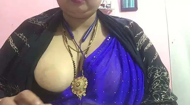 Snapshot of Desi_bhabhiii chatting on January 7, 2025, 10:01 am Desi bhabhiii online show from January 7, 2025, 10:01 am
