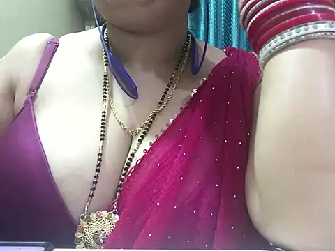 Snapshot of Desi_bhabhiii chatting on January 24, 2025, 6:14 am Desi bhabhiii online show from January 24, 2025, 6:14 am
