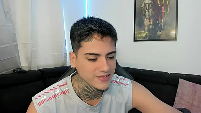 Snapshot of mad_maxxx2 chatting on February 9, 2025, 1:14 pm mad maxxx2 online show from February 9, 2025, 1:14 pm