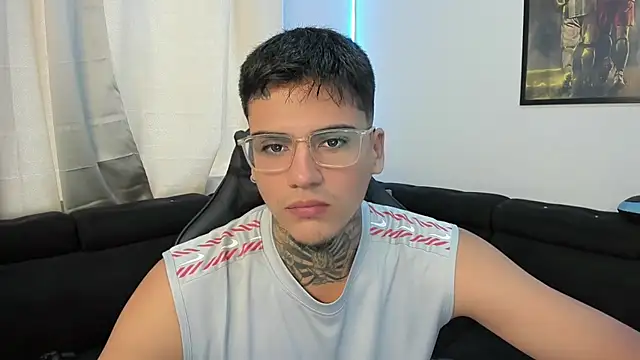 Snapshot of mad_maxxx2 chatting on February 22, 2025, 10:31 pm mad maxxx2 online show from February 22, 2025, 10:31 pm
