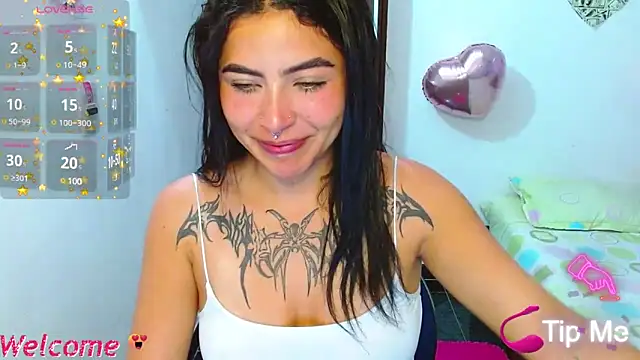  luna torres online show from December 12, 2024, 12:05 am