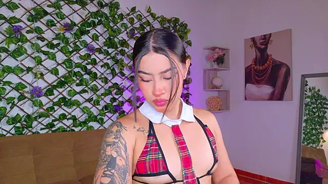 melody cute10 online show from February 25, 2026, 1:43 pm