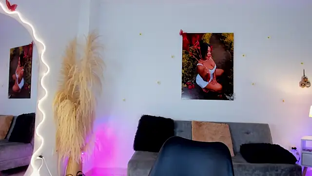 chantall smith online show from November 29, 2025, 2:20 pm