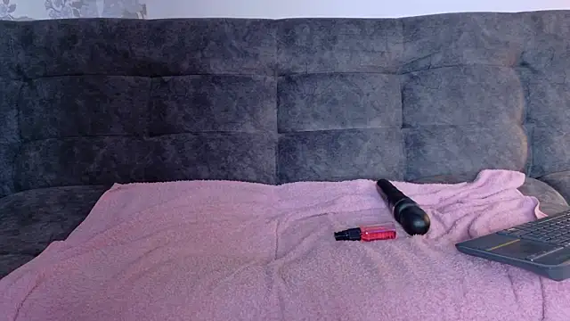 Snapshot of taty_miller chatting on February 28, 2026, 12:55 am taty miller online show from February 28, 2026, 12:55 am