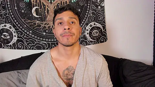 JayMarcos  online show from November 14, 2025, 10:40 pm