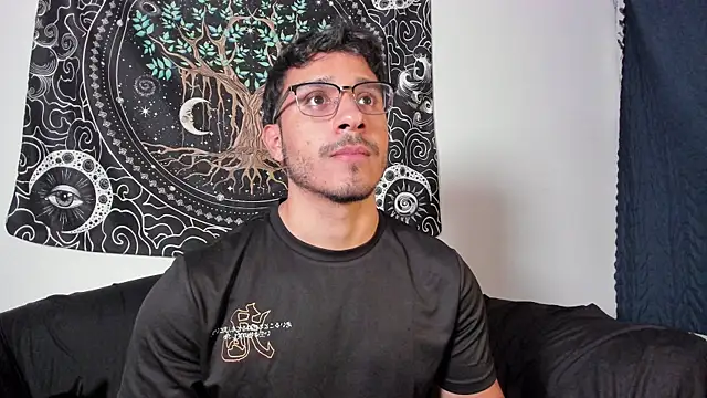 JayMarcos  online show from November 19, 2025, 4:01 am