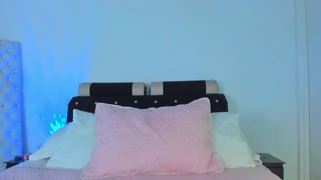 Snapshot of emma-hiill chatting on February 15, 2025, 3:28 pm emma-hiill online show from February 15, 2025, 3:28 pm