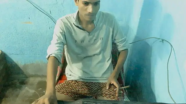 Alex Suman25 online show from September 30, 2025, 5:07 pm