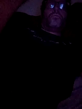 Snapshot of crazycam619 chatting on November 15, 2025, 4:25 pm crazycam619 online show from November 15, 2025, 4:25 pm