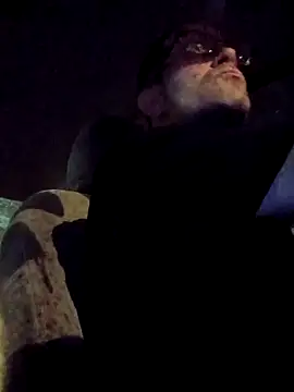 Snapshot of crazycam619 chatting on November 23, 2025, 2:22 am crazycam619 online show from November 23, 2025, 2:22 am