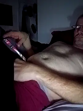 Snapshot of crazycam619 chatting on November 24, 2025, 4:23 am crazycam619 online show from November 24, 2025, 4:23 am