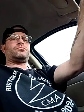 Snapshot of crazycam619 chatting on November 26, 2025, 12:22 am crazycam619 online show from November 26, 2025, 12:22 am