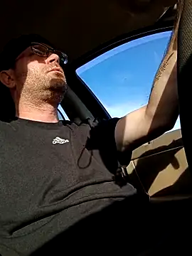 Snapshot of crazycam619 chatting on November 26, 2025, 10:22 pm crazycam619 online show from November 26, 2025, 10:22 pm