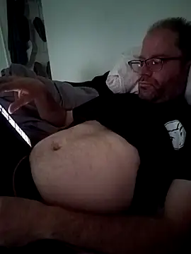 Snapshot of crazycam619 chatting on December 14, 2025, 9:52 pm crazycam619 online show from December 14, 2025, 9:52 pm