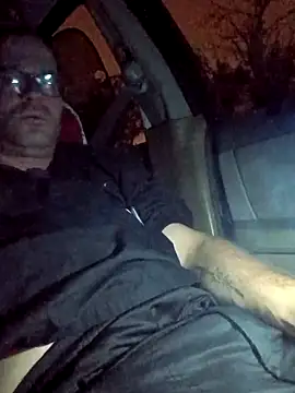 Snapshot of crazycam619 chatting on January 8, 2026, 1:30 am crazycam619 online show from January 8, 2026, 1:30 am