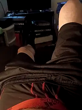 Snapshot of crazycam619 chatting on January 18, 2026, 6:55 pm crazycam619 online show from January 18, 2026, 6:55 pm