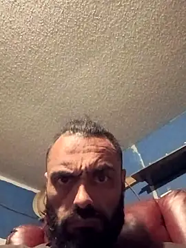 Snapshot of C8L3U chatting on February 26, 2026, 2:43 am C8L3U online show from February 26, 2026, 2:43 am