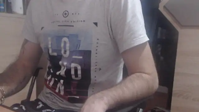 uncutguy01 online show from December 23, 2024, 6:44 am