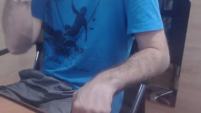uncutguy01 online show from January 9, 2025, 10:09 am